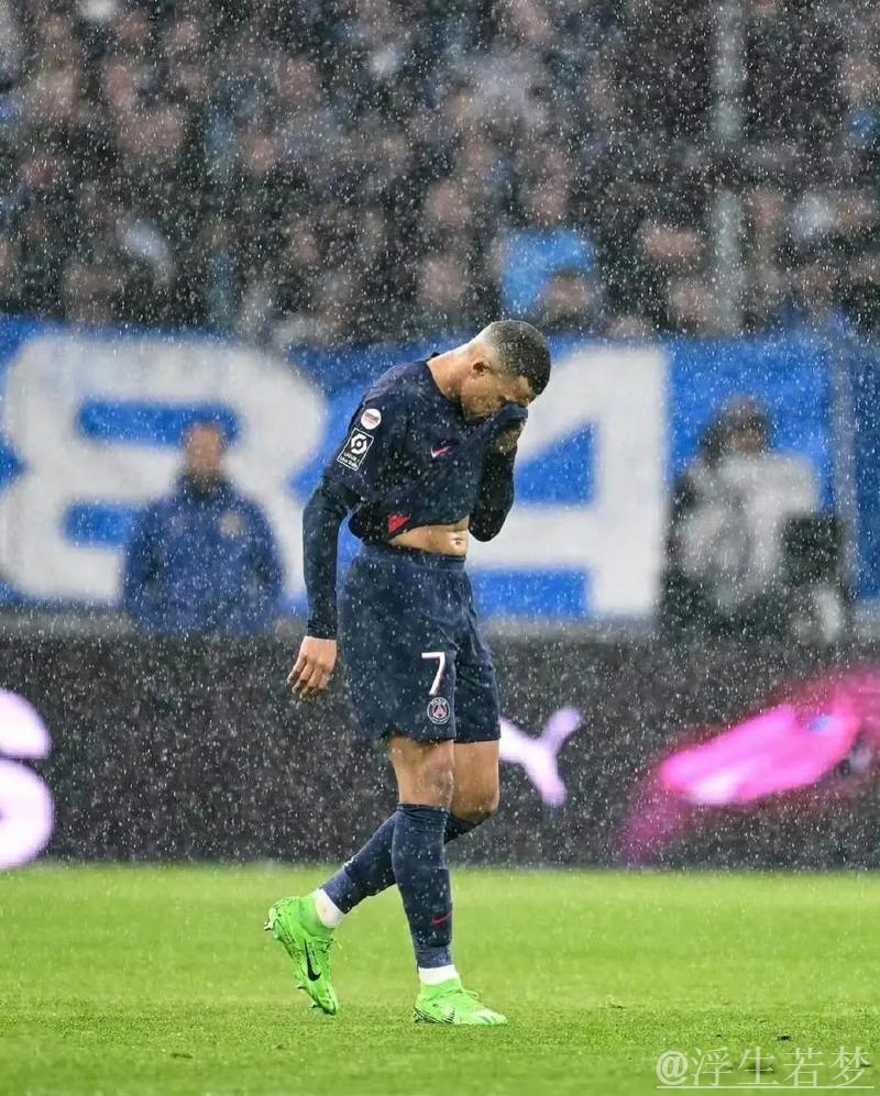 姆巴佩离队一年大巴黎迎欧冠首冠!19岁新星决赛闪耀2射1传 姆巴佩离队一年大巴黎迎欧冠首冠!19岁新星决赛闪耀2射1传