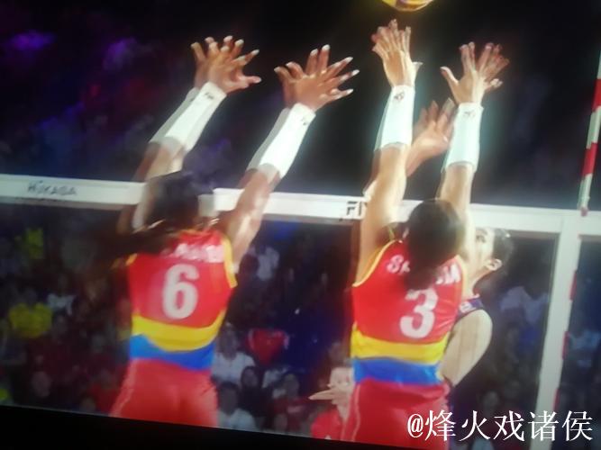 中国女排胜哥伦比亚 世锦赛小组赛两连胜提前晋级16强 中国女排胜哥伦比亚 世锦赛小组赛两连胜提前晋级16强
